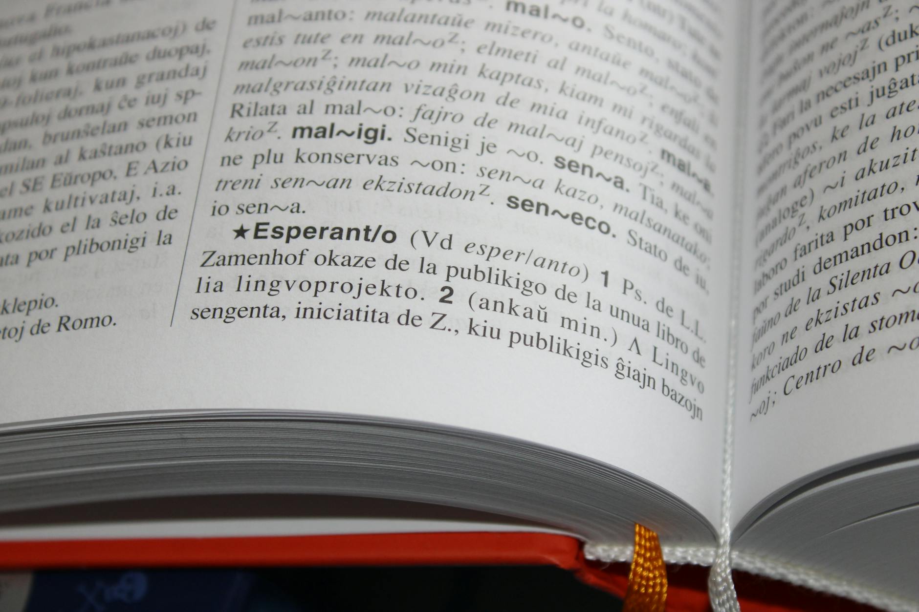 Why Indonesian Is Easier Than Spanish for English Speakers (Linguistic Analysis)